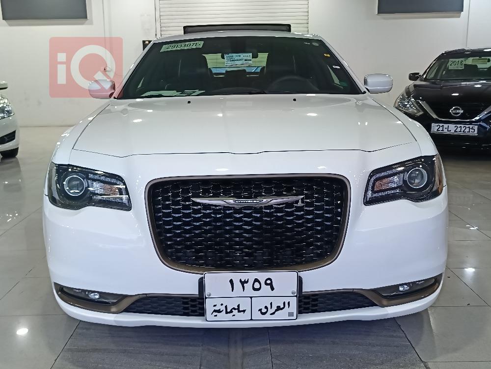 کرایسلەر 300